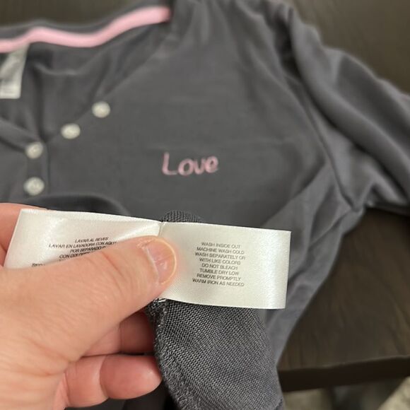 Pj Couture Gray Long Sleeve Pajama Top - Picture 7 of 9